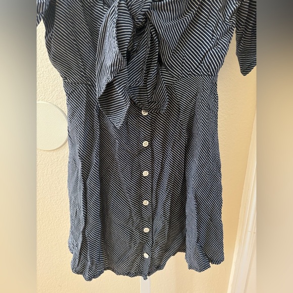 Faithfull the Brand Vinci Tie-Front Dress in Dusk Navy Stripe - Size S (US 4) - Picture 7 of 7